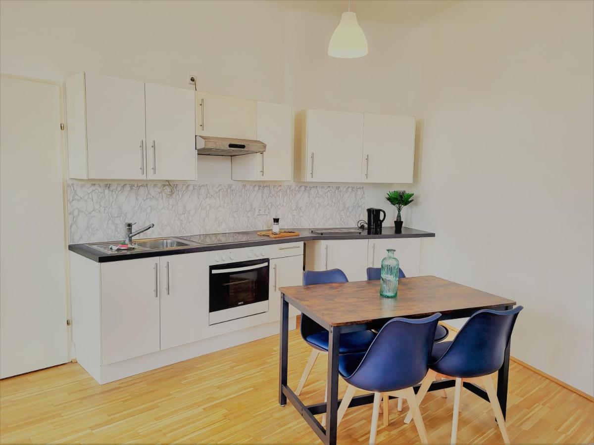 Oswald Apartments Wina Bagian luar foto