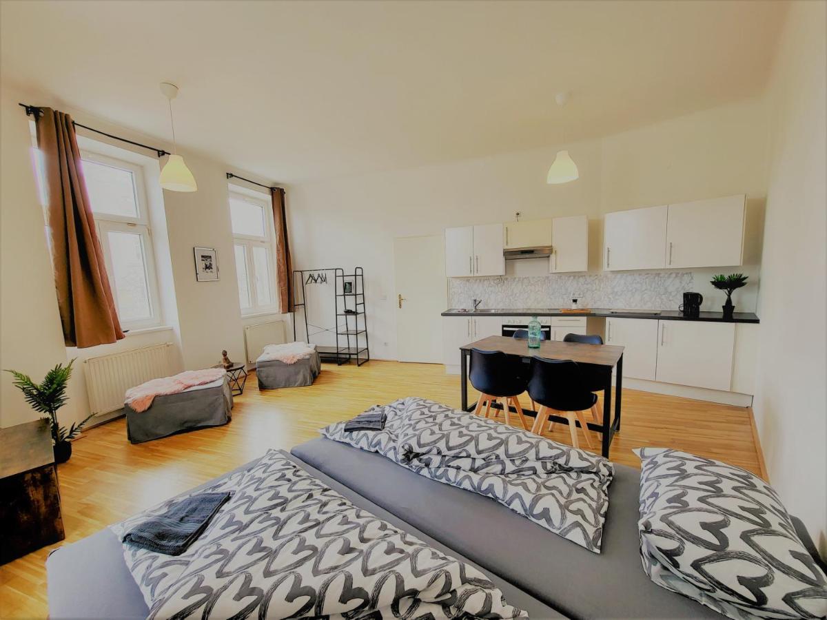 Oswald Apartments Wina Bagian luar foto
