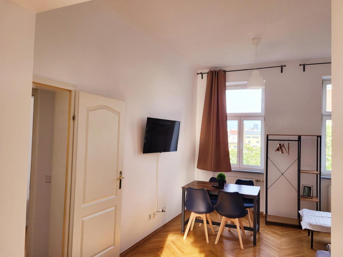Oswald Apartments Wina Bagian luar foto