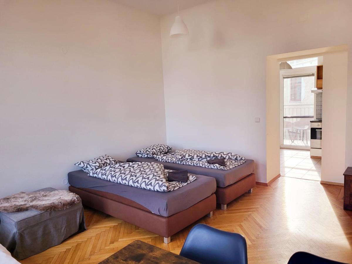 Oswald Apartments Wina Bagian luar foto